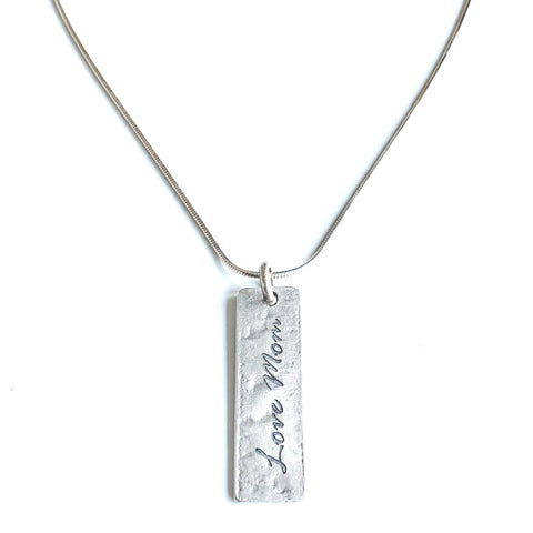 "Love Mom" Silver Chain Engraved Necklace.